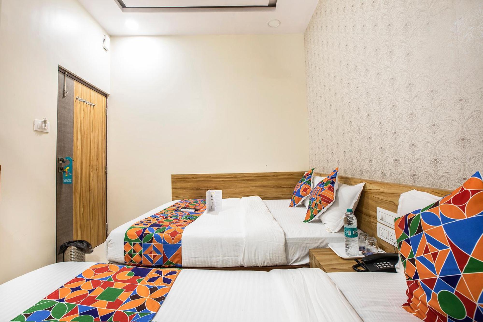 Fabexpress Marol Metro - Nr Mumbai International Airport — Photos 3